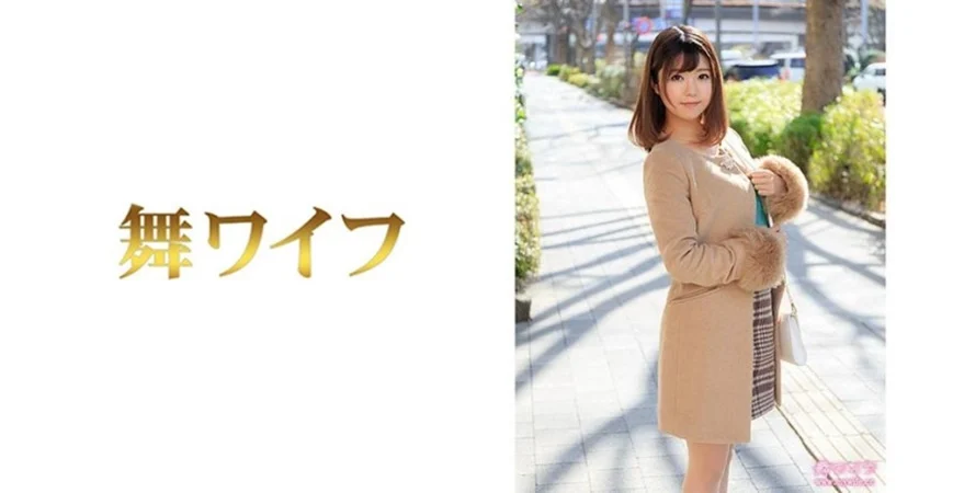 国产AV 皇家华人 RAS0162 在老公旁边偷干好刺激 被友人干到潮吹还内射 羽芮